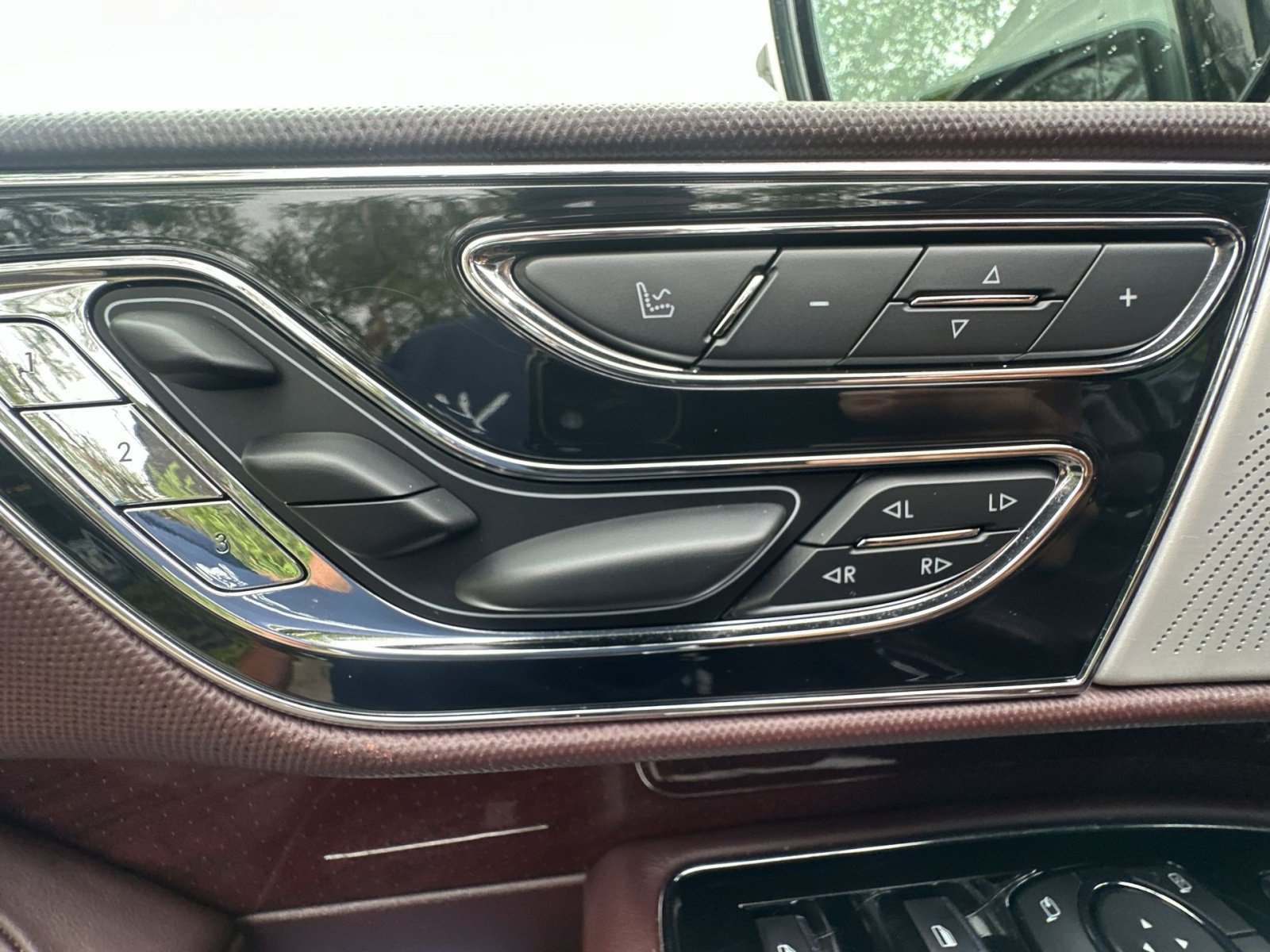 Used 2018 Lincoln Navigator Black Label AWD/4WD image 22