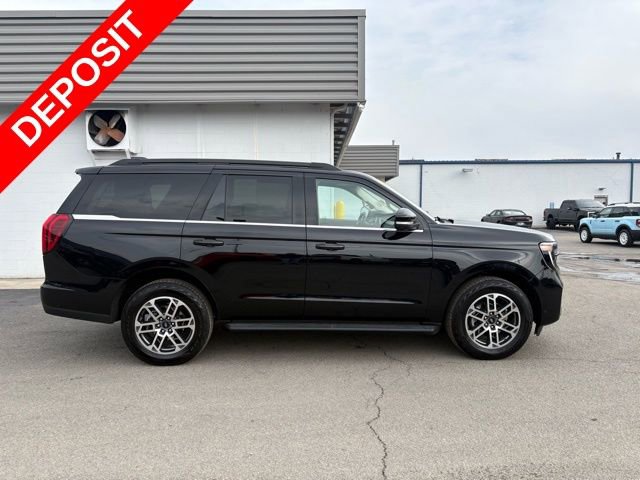 Used 2025 Ford Expedition Active image 20