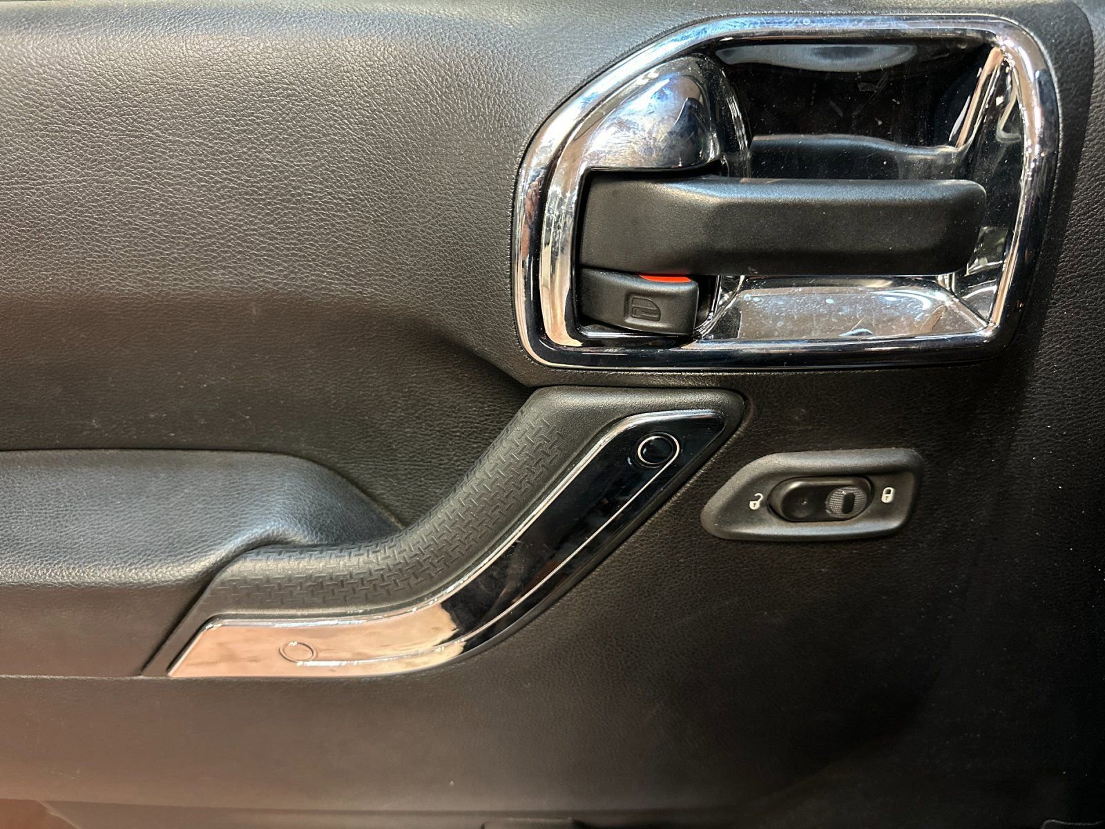 Used 2016 Jeep Wrangler Unlimited Sport w/ Quick Order Package 24S image 10