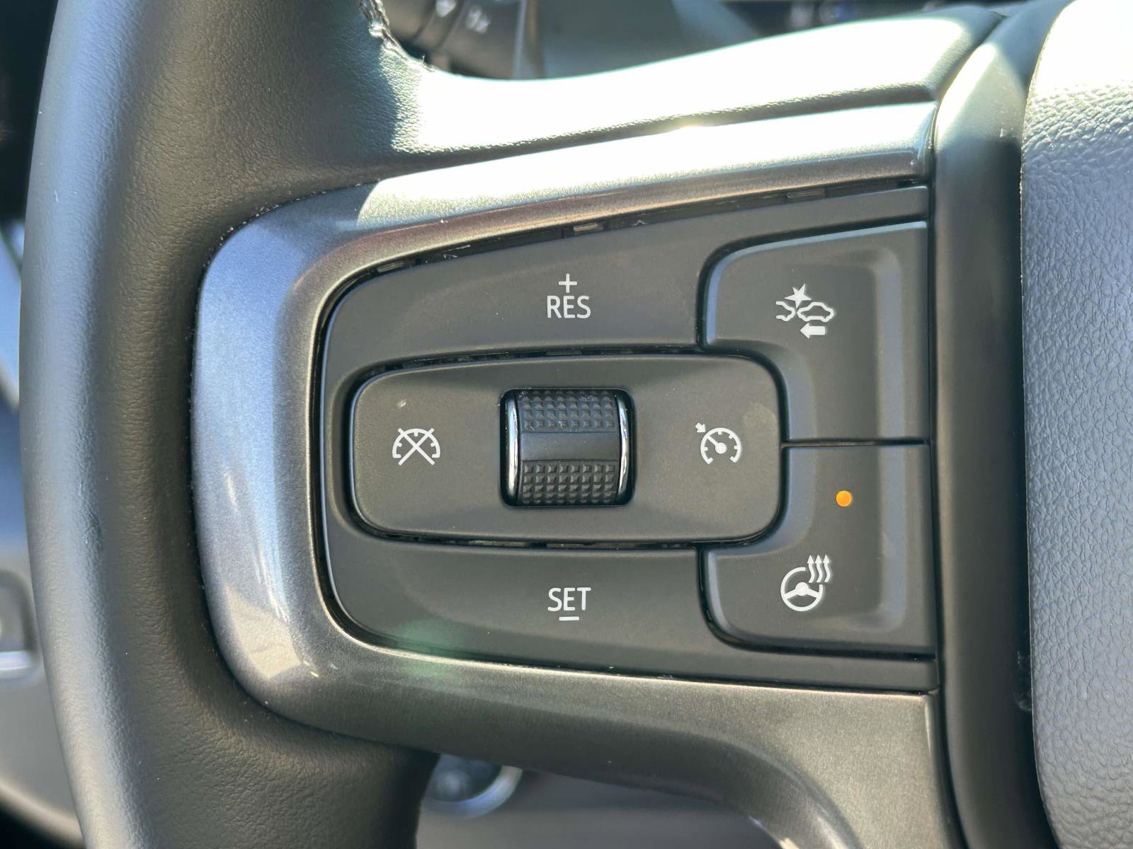 Used 2024 Chevrolet Silverado 1500 ZR2 w/ Technology Package image 21