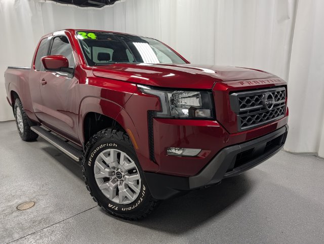 Used 2024 Nissan Frontier SV w/ SV Convenience Package AWD/4WD image 2