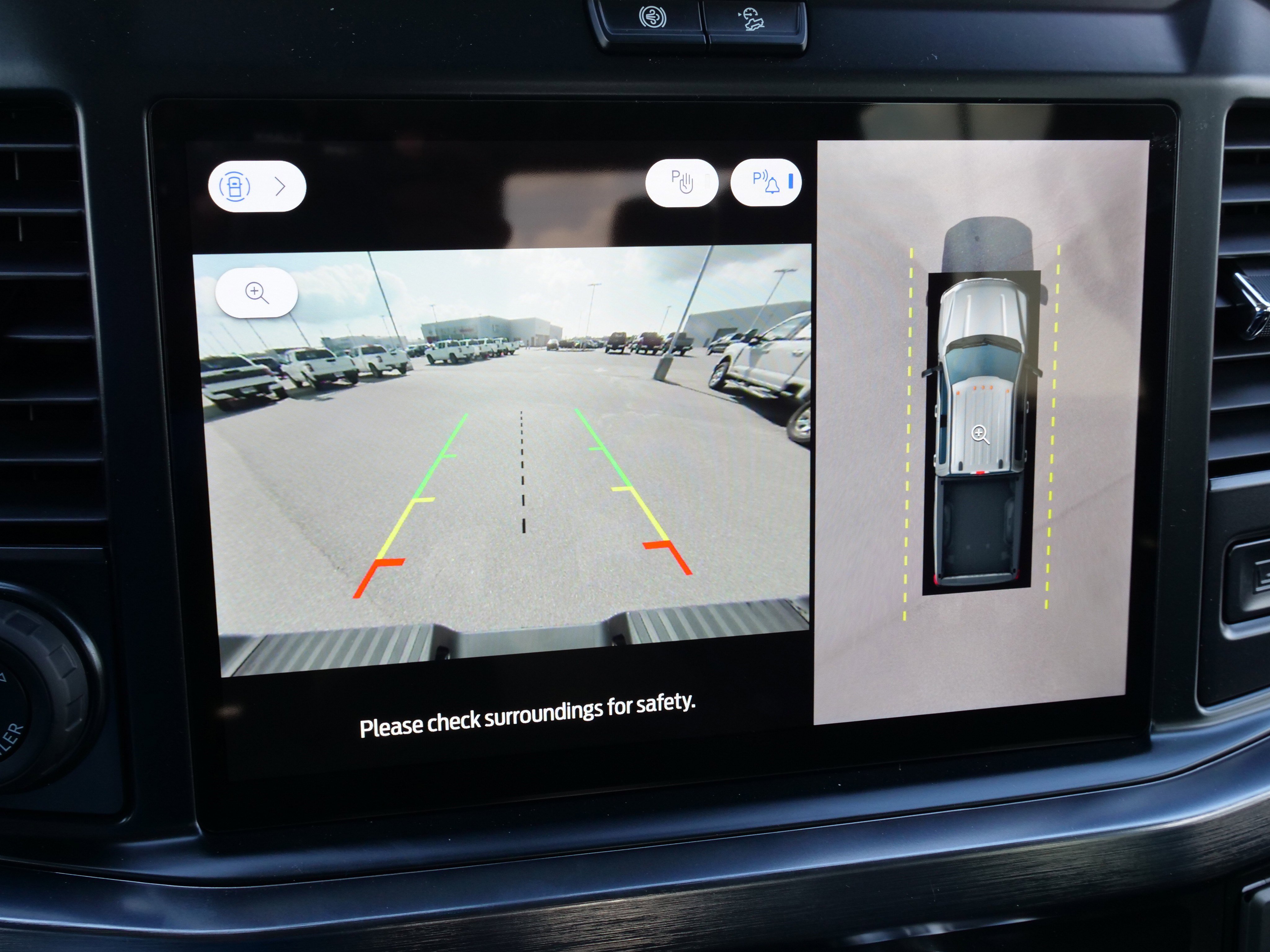 New 2025 Ford F350 Lariat w/ Lariat Ultimate Package image 24