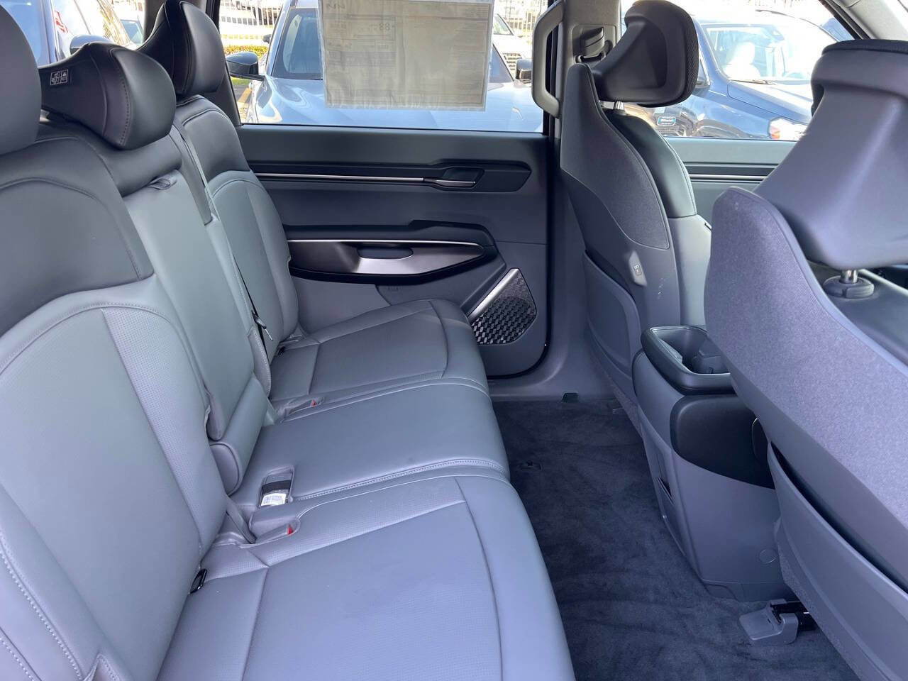 Used 2024 Kia EV9 Light image 9