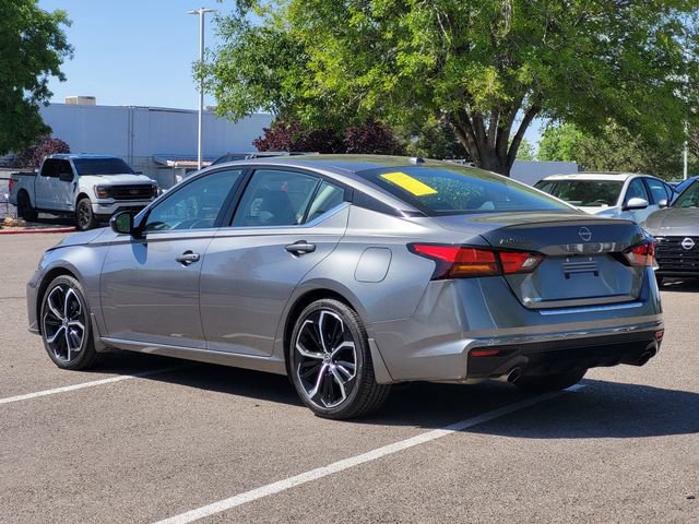 Certified 2023 Nissan Altima 2.5 SR w/ SR Premium Package FWD image 3