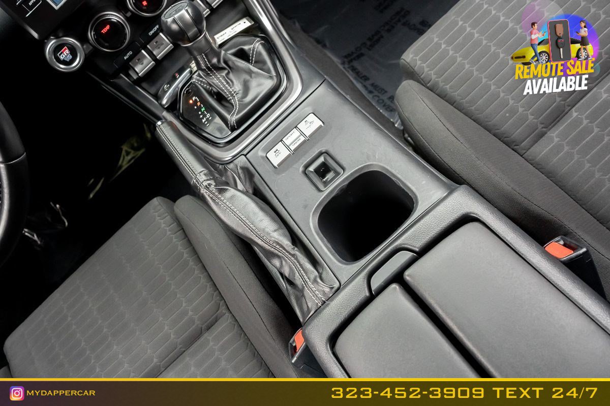 Used 2022 Toyota GR86 w/ ALL Weather Mat Package (TMS) RWD image 21