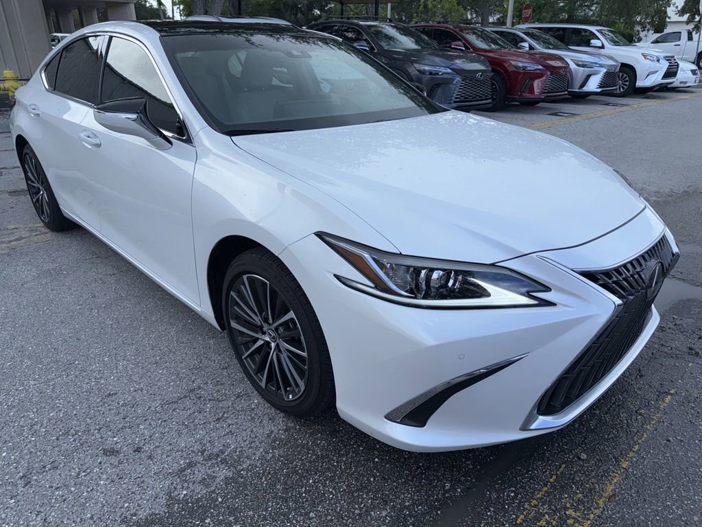 Certified 2025 Lexus ES 350 w/ Premium Package