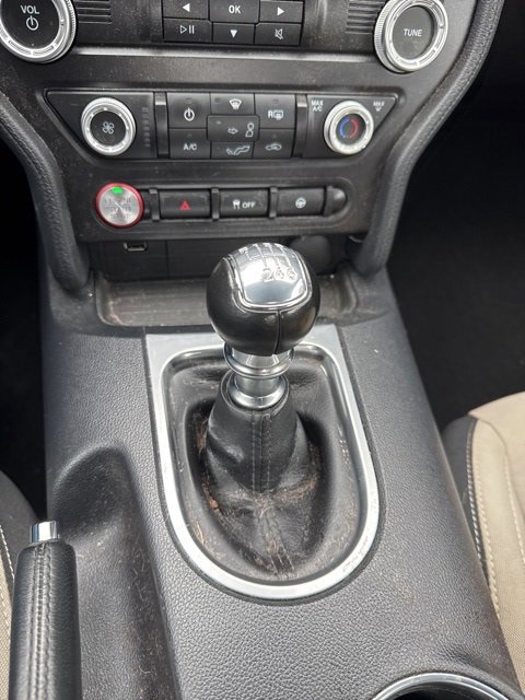 Used 2023 Ford Mustang Coupe image 6