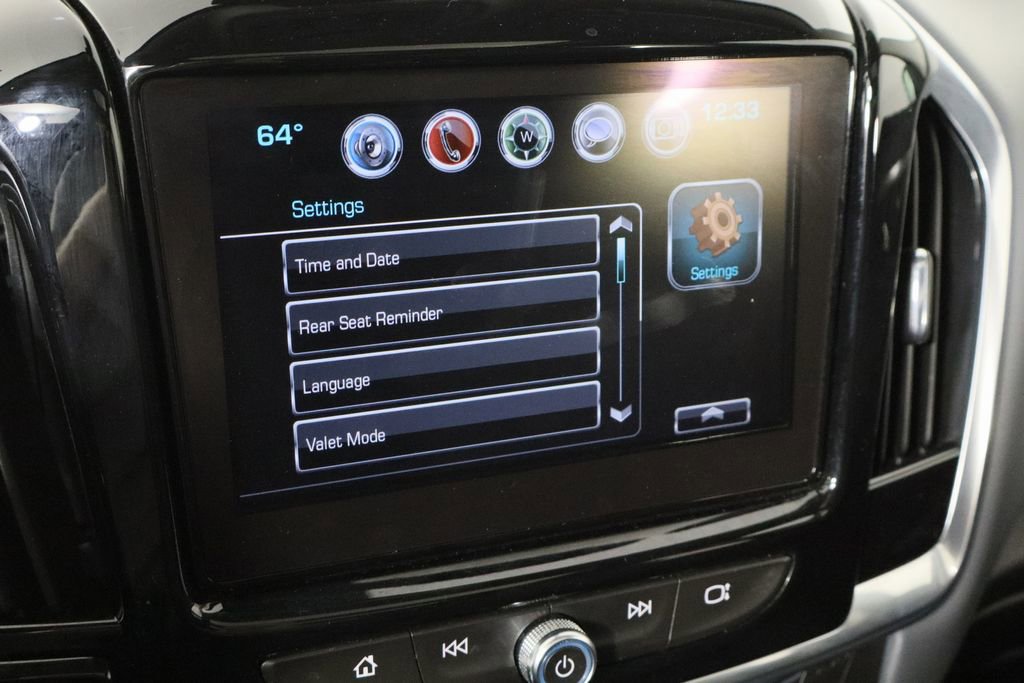 Used 2018 Chevrolet Traverse Premier w/ Driver Confidence II Package image 34