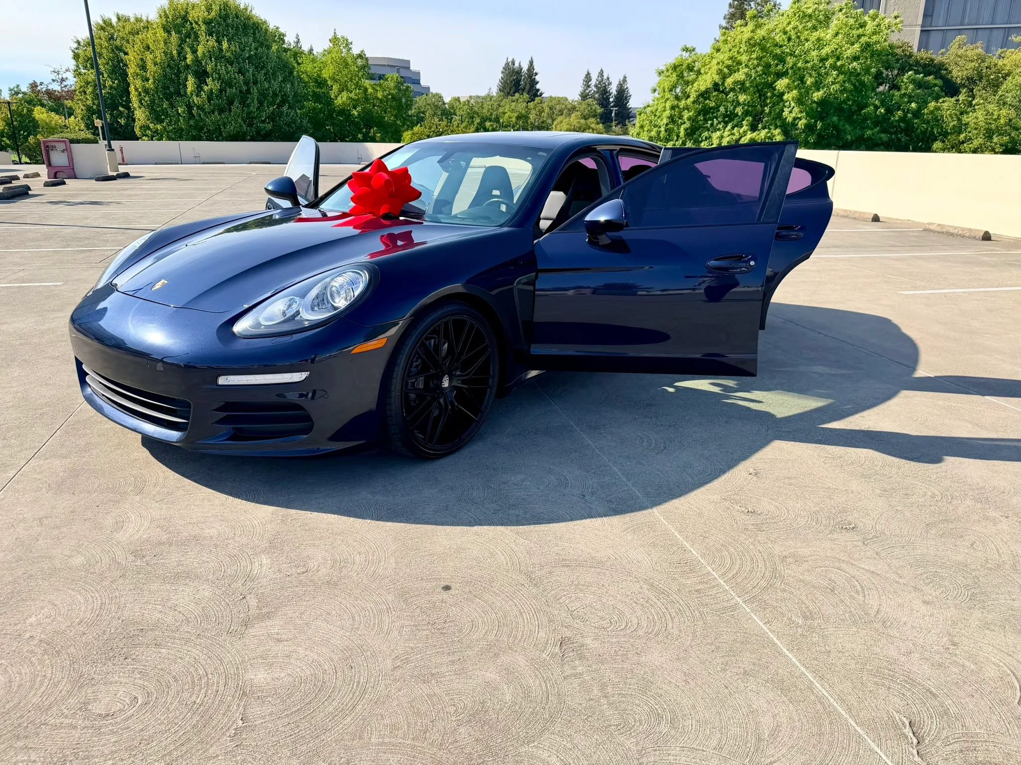Used 2016 Porsche Panamera Edition RWD image 45