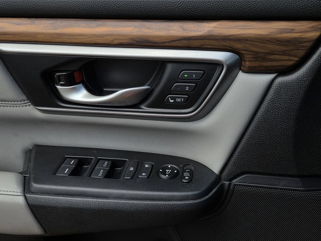 Used 2019 Honda CR-V Touring image 21