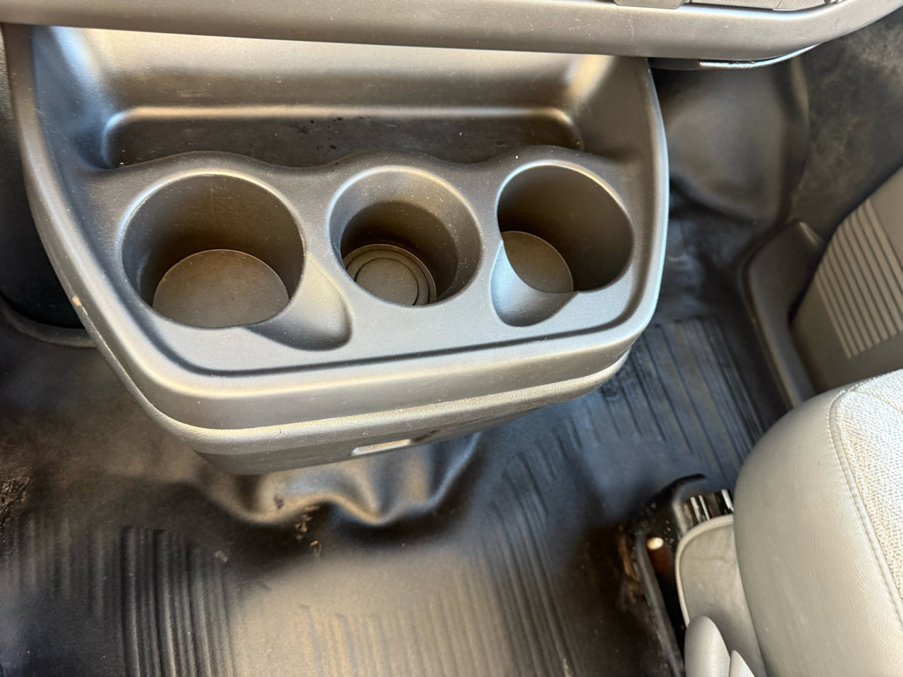 Used 2017 GMC Savana 2500 RWD 2500 135 image 19