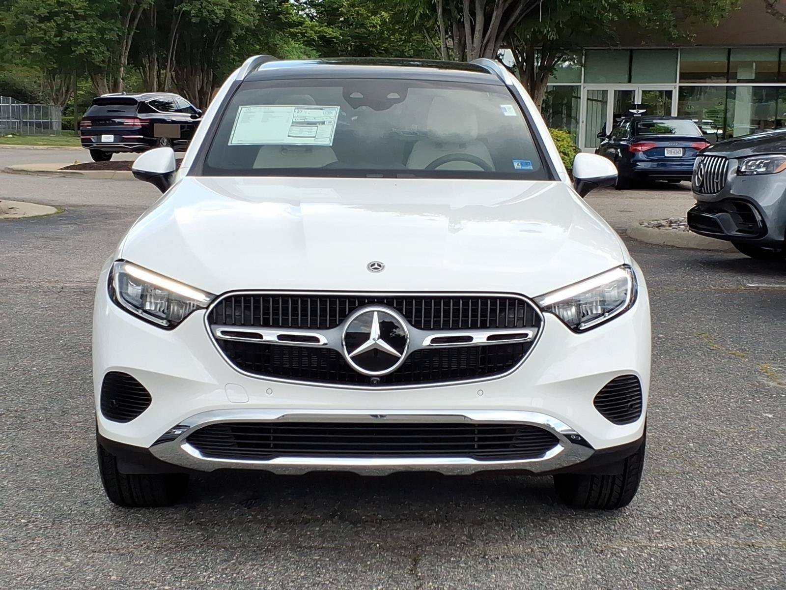 New 2026 Mercedes-Benz GLC 300 image 2