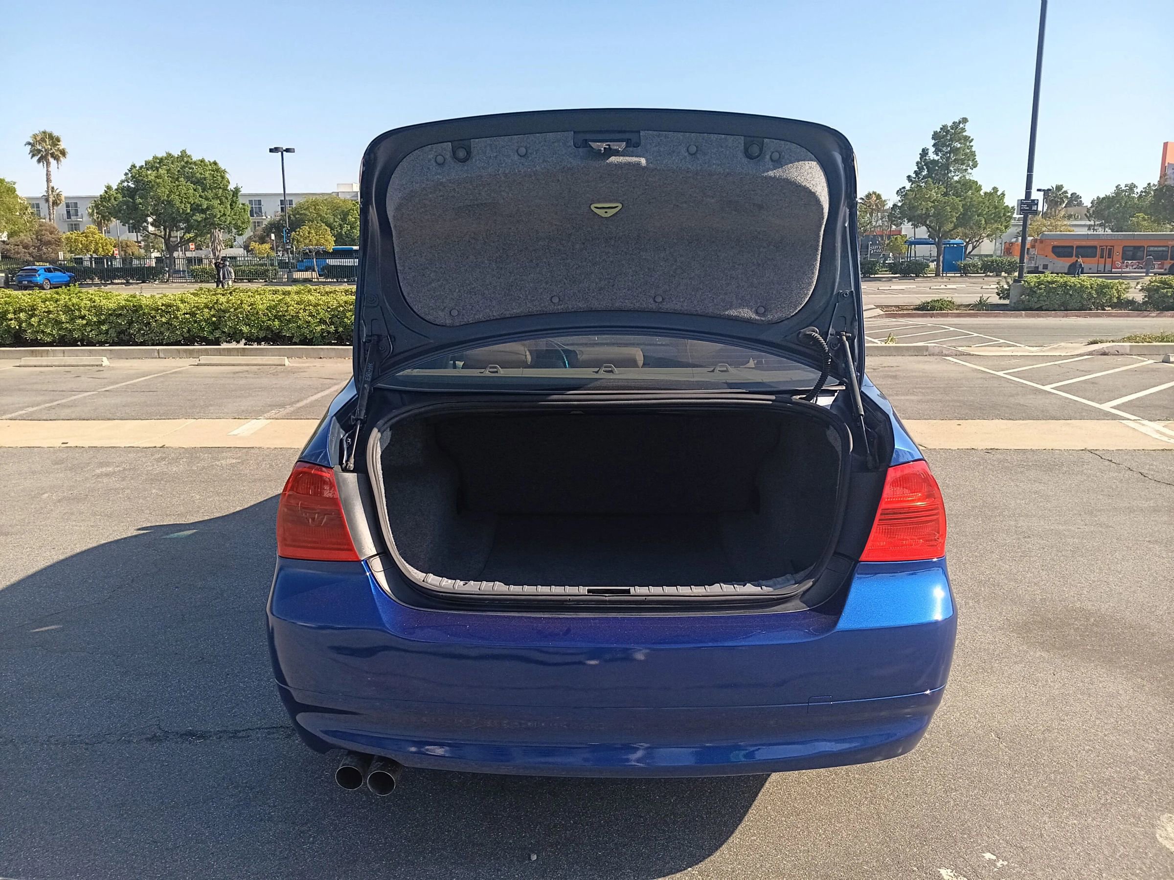Used 2007 BMW 328i Sedan RWD image 9