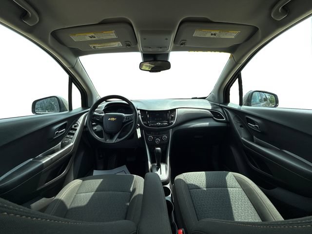 Used 2020 Chevrolet Trax LS w/ Tint and Cruise Package FWD image 13