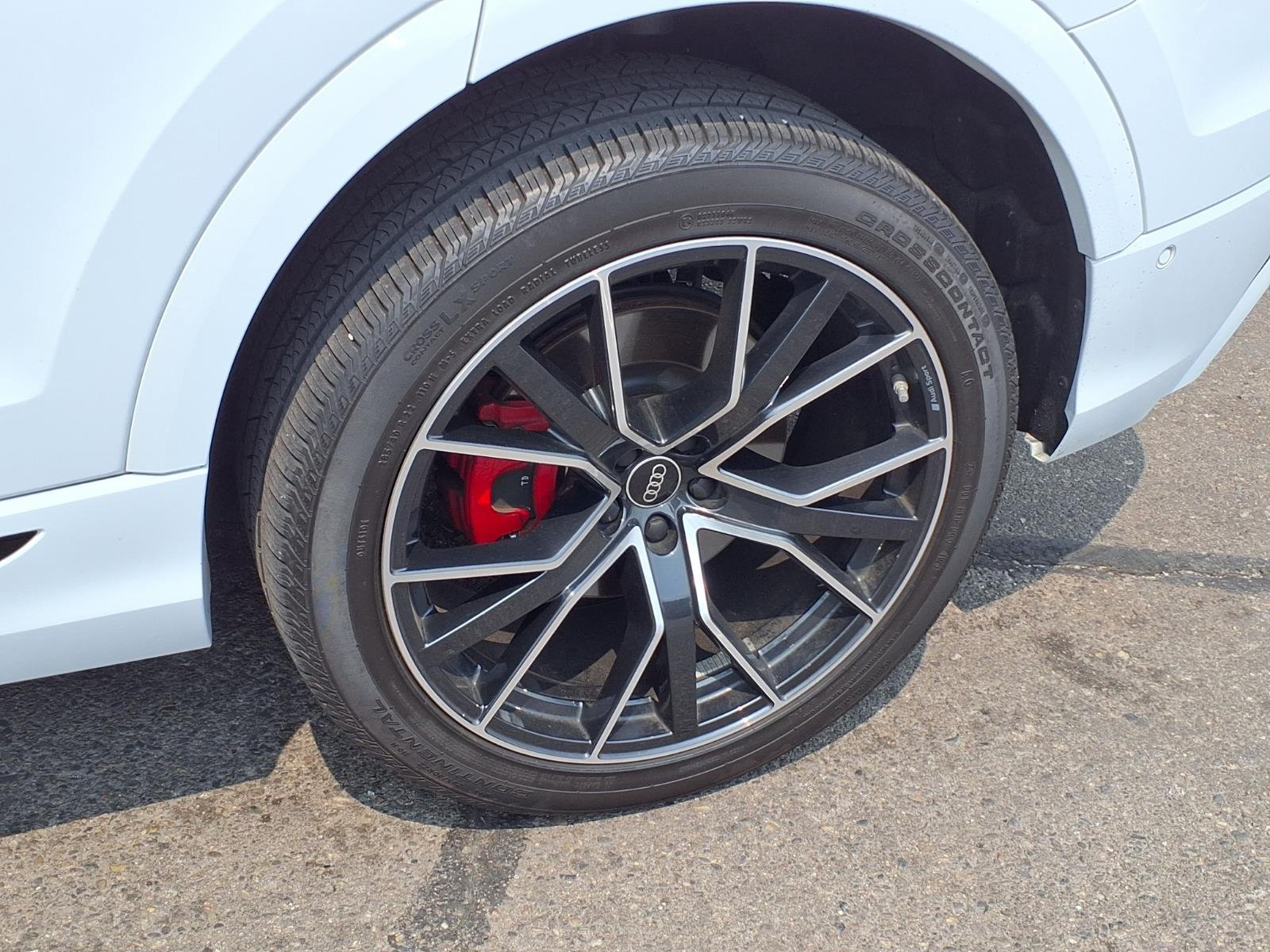 Used 2023 Audi Q8 Premium Plus AWD/4WD image 24