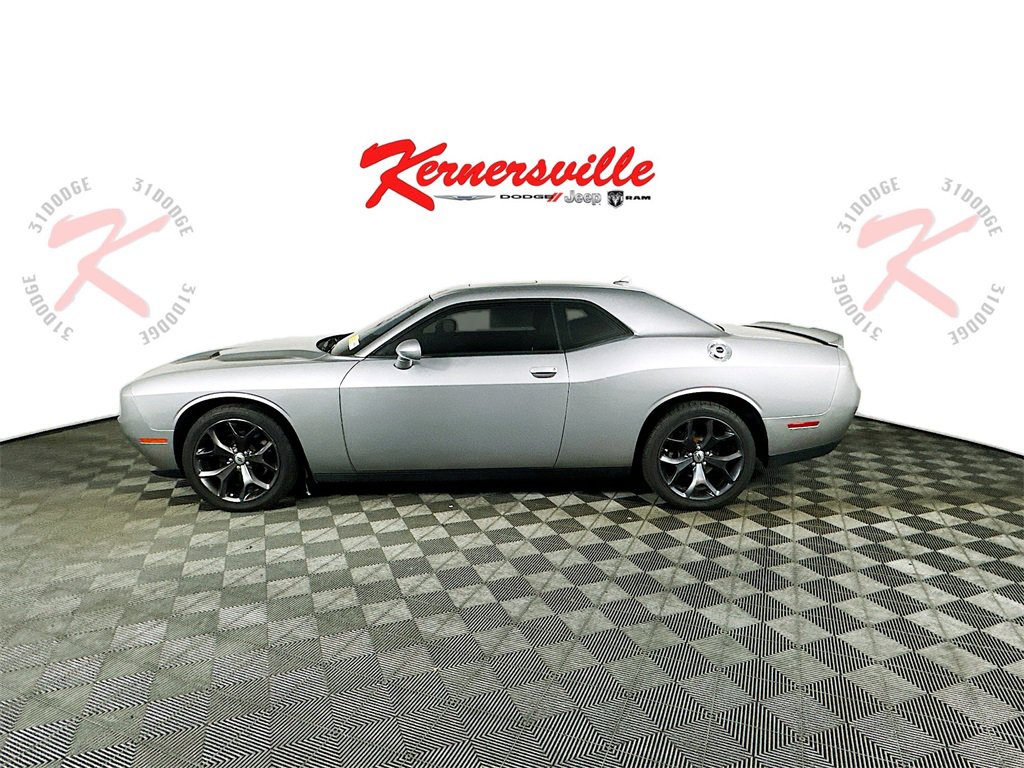 Used 2018 Dodge Challenger SXT Plus image 4