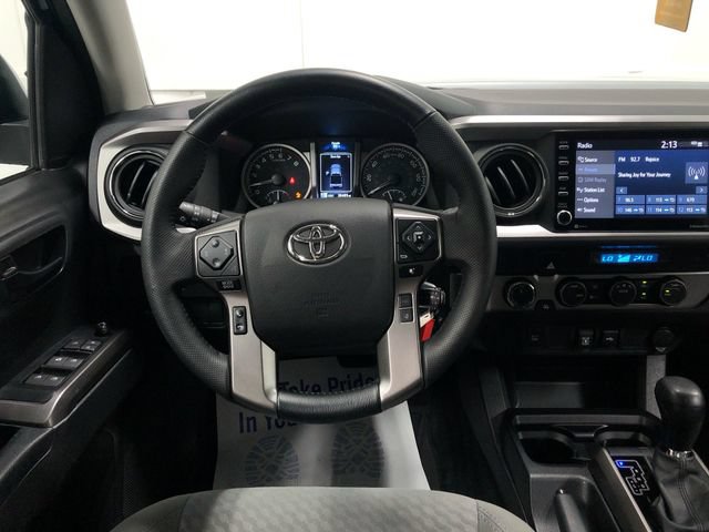 Used 2022 Toyota Tacoma SR5 AWD/4WD image 15