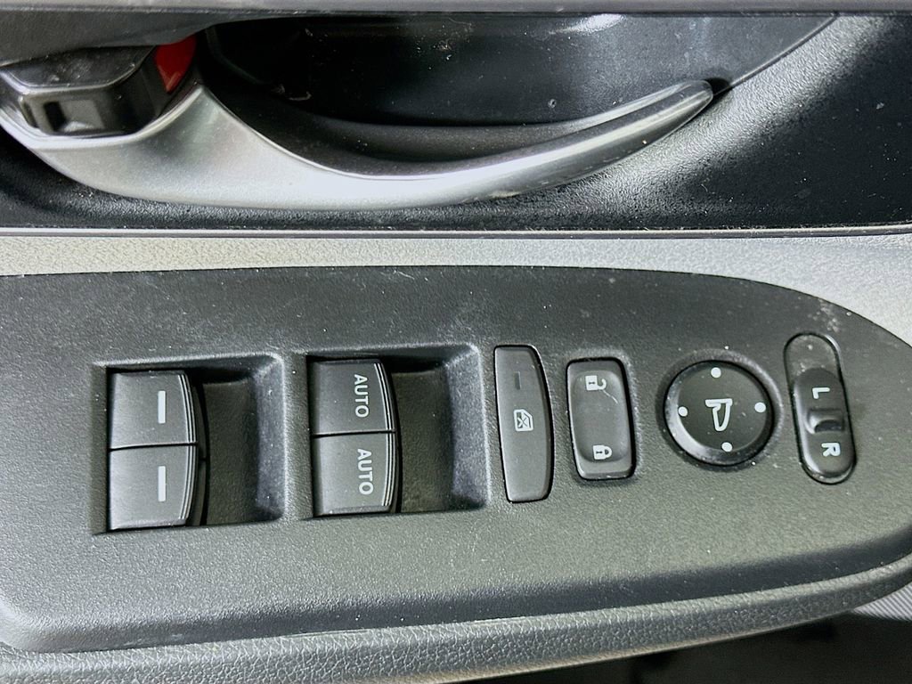 Used 2021 Honda CR-V EX image 12