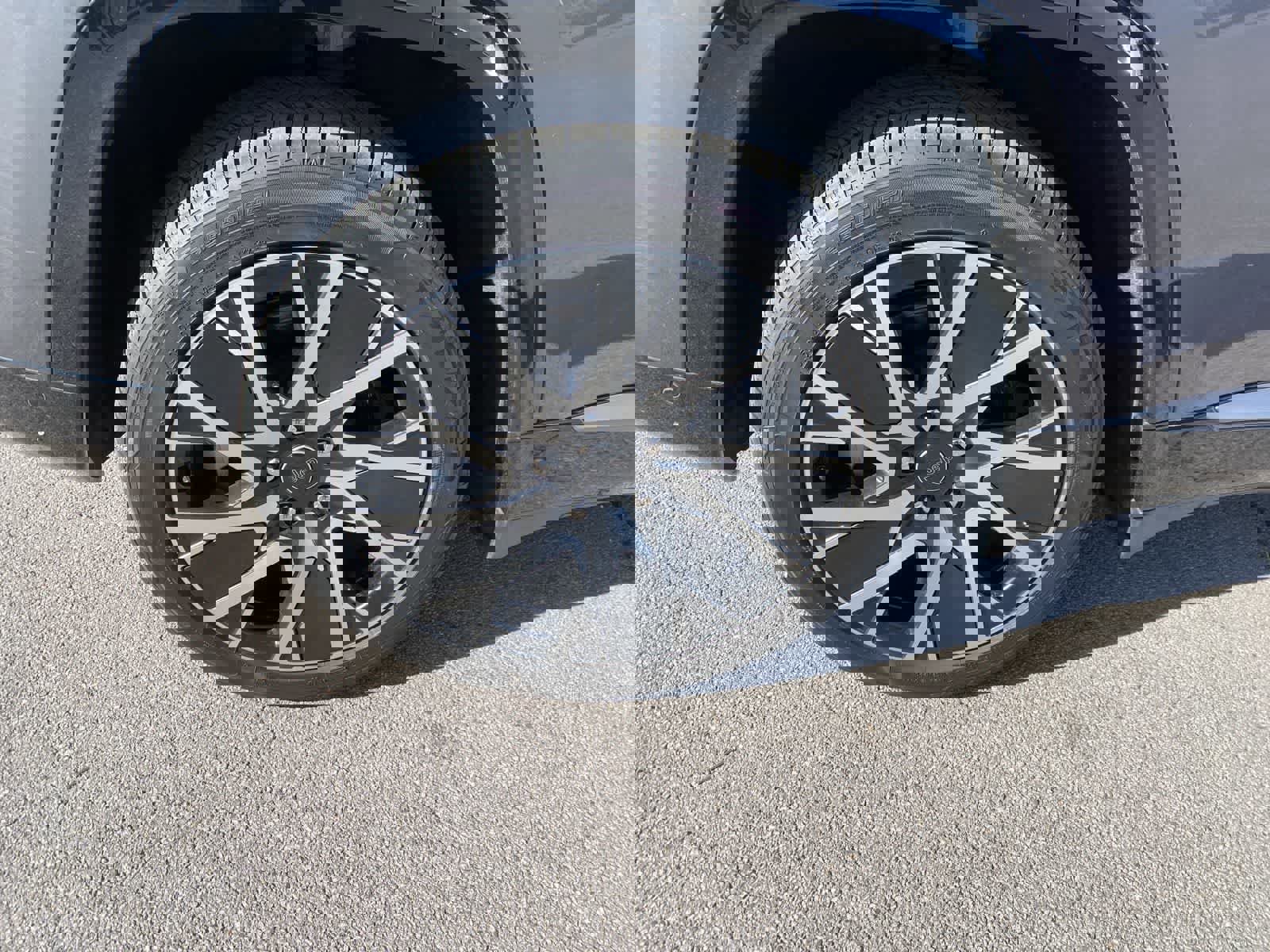 Used 2025 Jeep Wagoneer S Limited w/ Comfort Package image 5