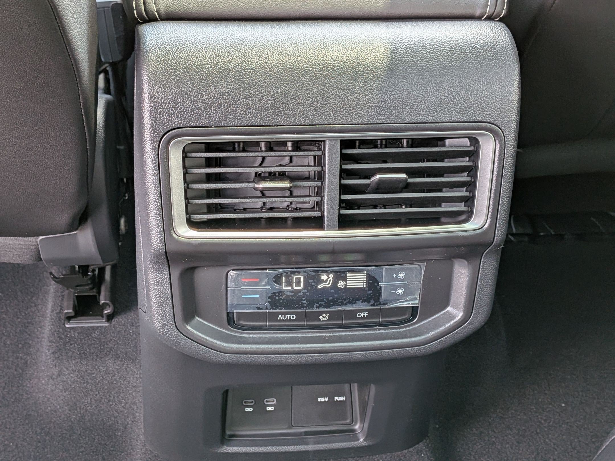 New 2026 Volkswagen Atlas SE FWD image 28