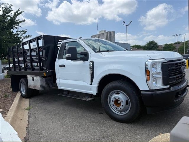 New 2026 Ford F350 XL RWD image 2