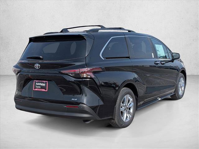 New 2026 Toyota Sienna XLE image 2