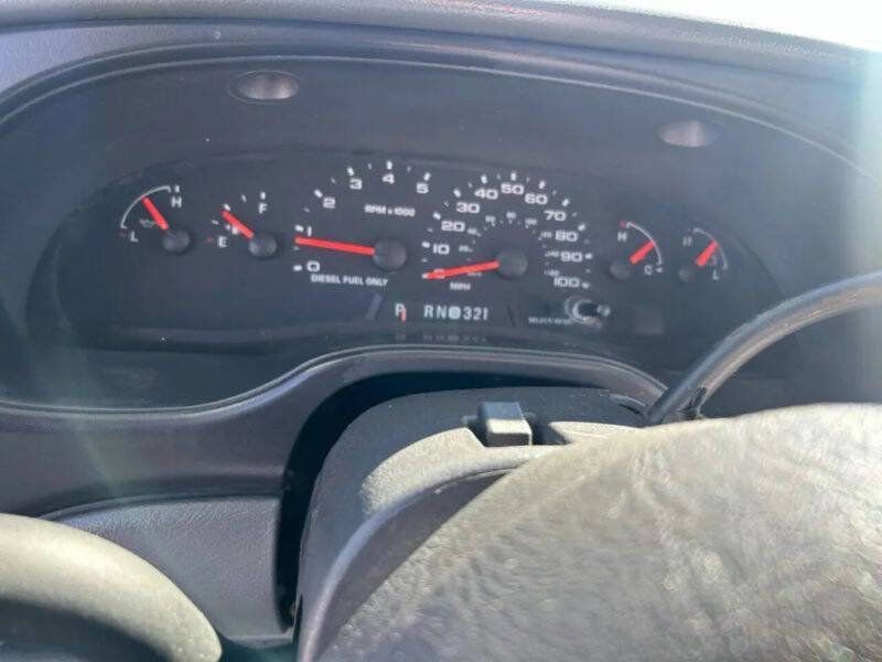 Used 2006 Ford E-350 and Econoline 350 Super Duty RWD image 60