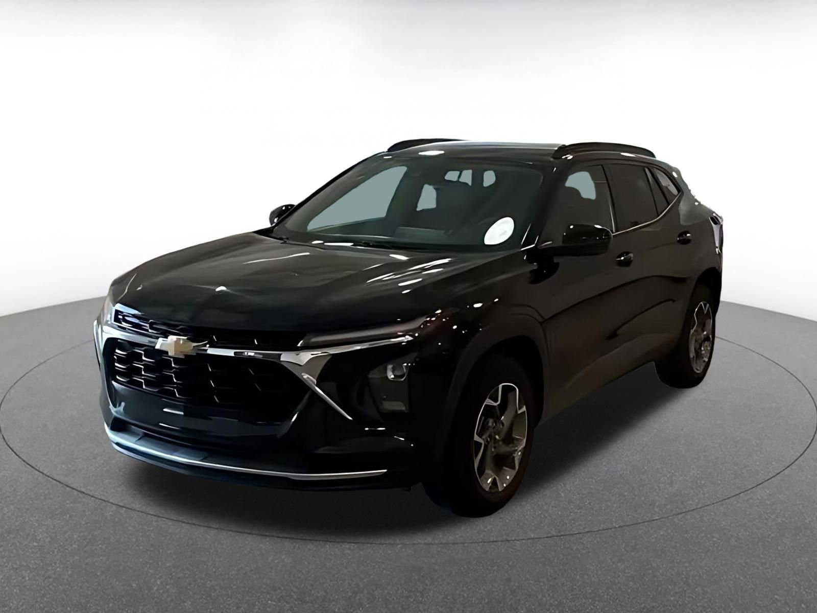 Used 2025 Chevrolet Trax LT FWD image 7