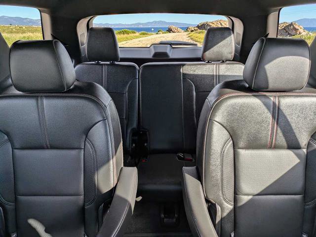 Used 2022 Chevrolet Traverse RS AWD/4WD image 17