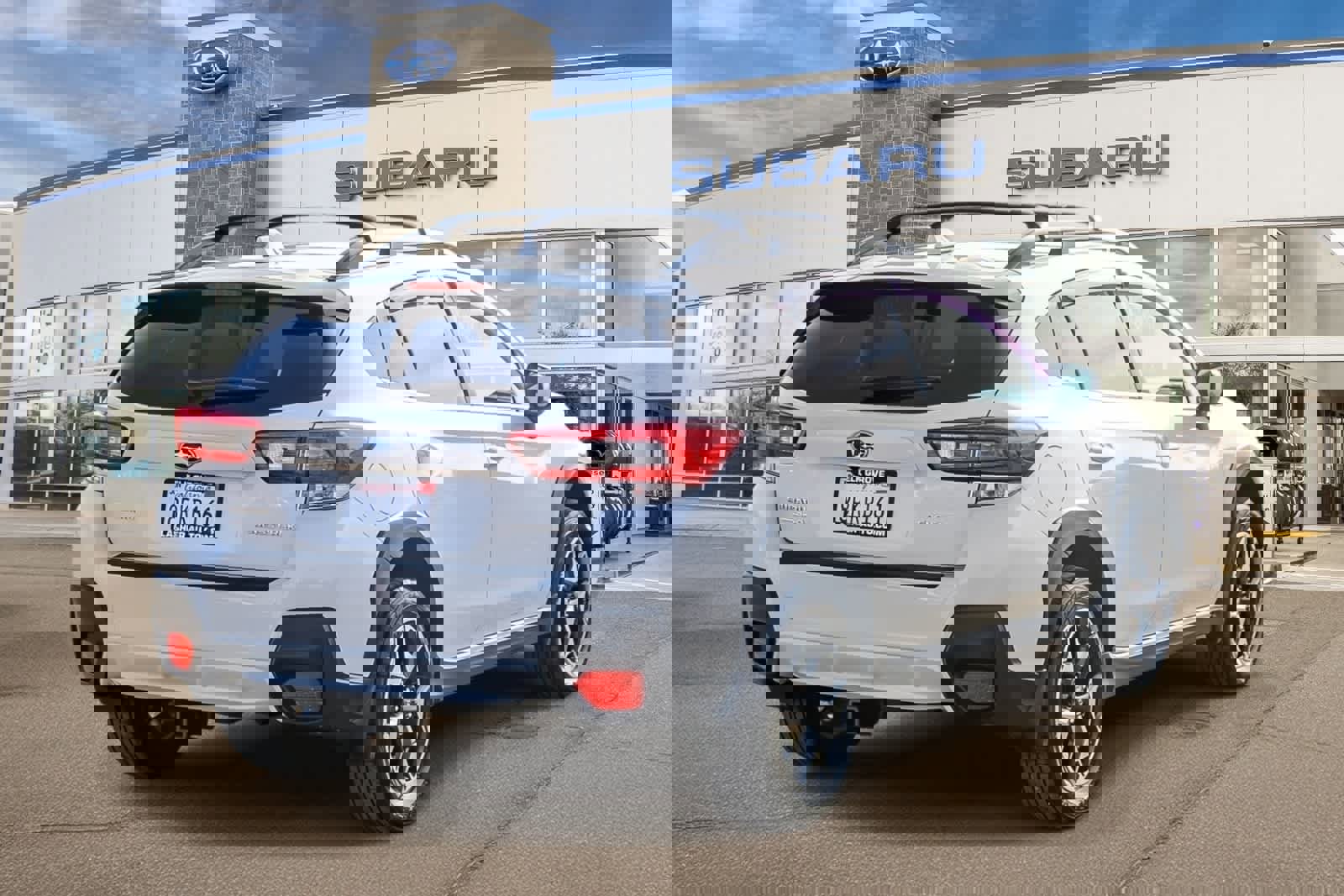 Used 2020 Subaru Crosstrek 2.0i Premium w/ Moonroof Package 2 image 3