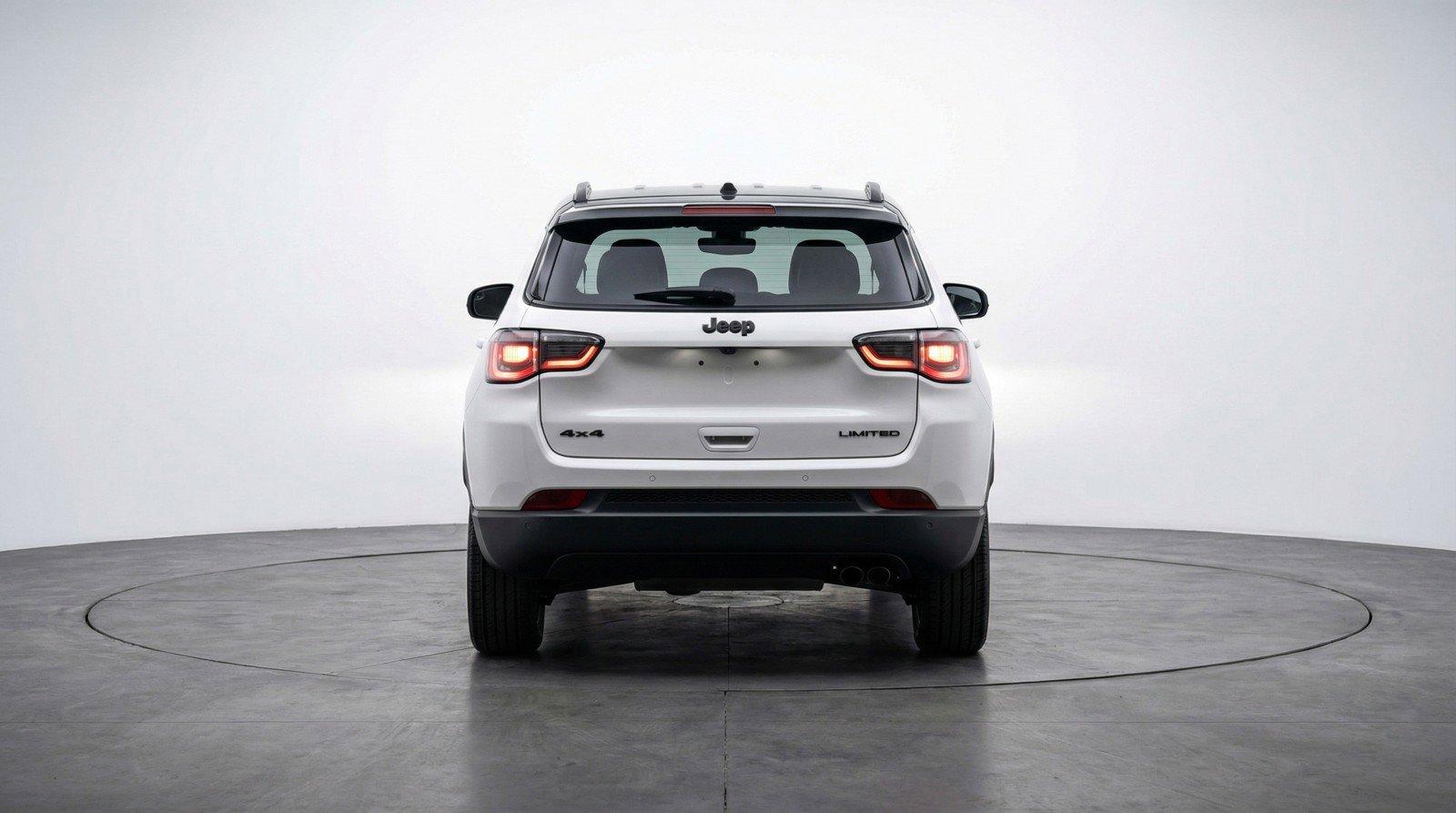 Used 2025 Jeep Compass Trailhawk image 7