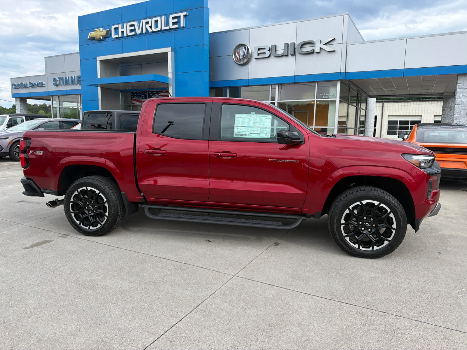 New 2026 Chevrolet Colorado Z71 w/ Technology Package AWD/4WD image 2