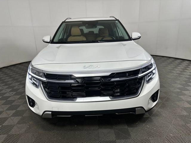 Used 2024 Kia Seltos SX w/ SX Sunroof Package image 8