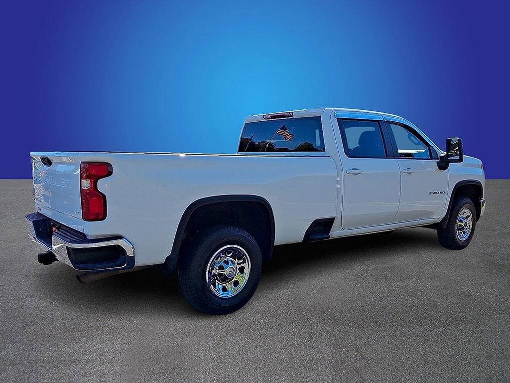 Used 2024 Chevrolet Silverado 3500 LT w/ Convenience Package image 4