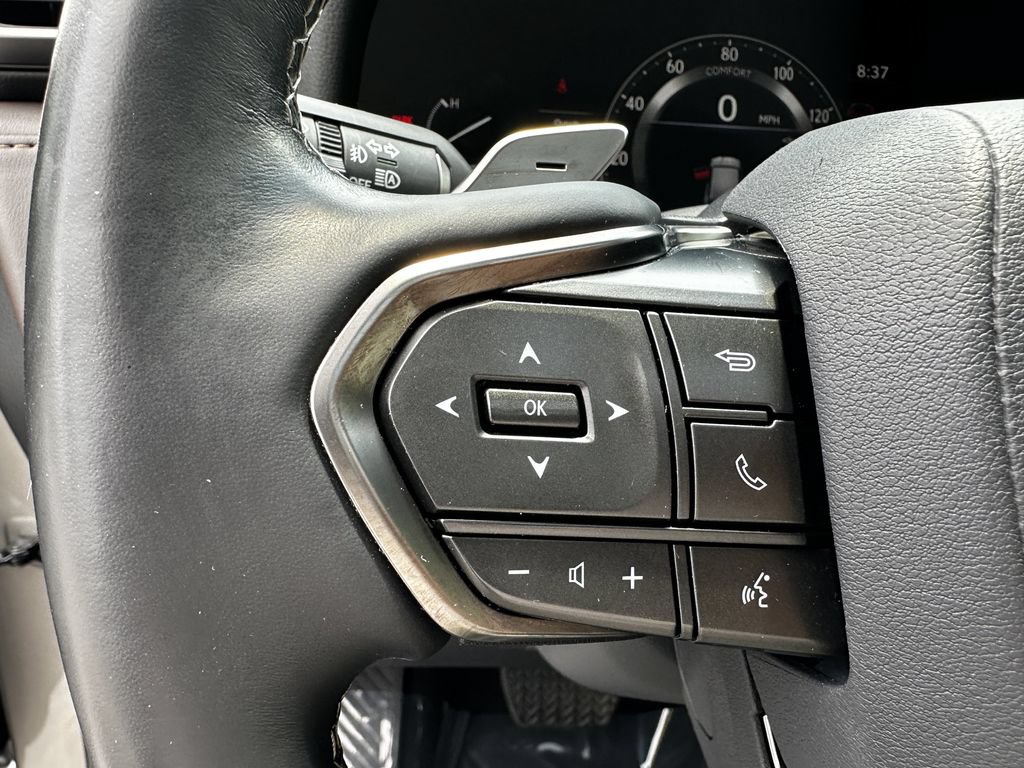 Used 2024 Lexus LX 600 4WD w/ Appearance Package image 29