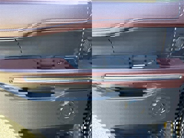 Certified 2023 Ford Expedition Limited image 20