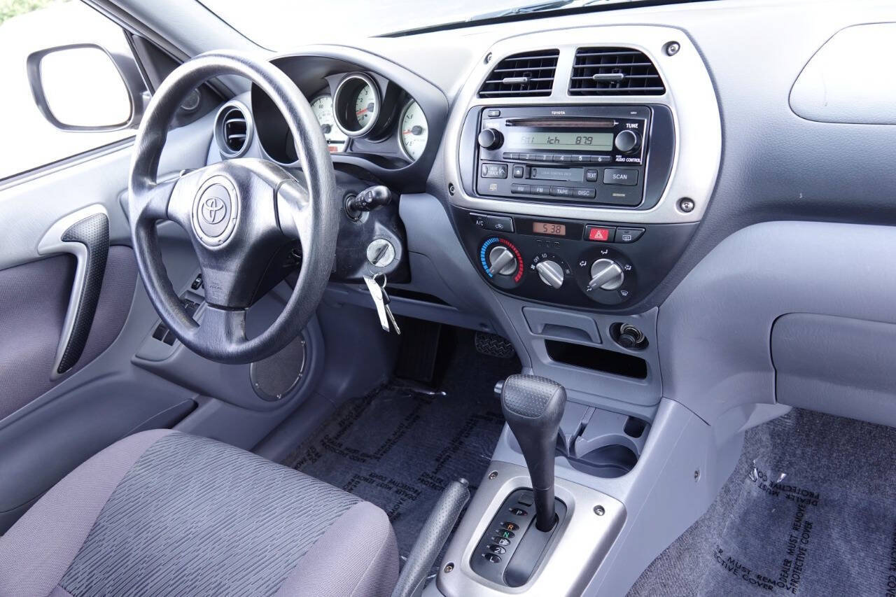 Used 2003 Toyota RAV4 4WD image 69