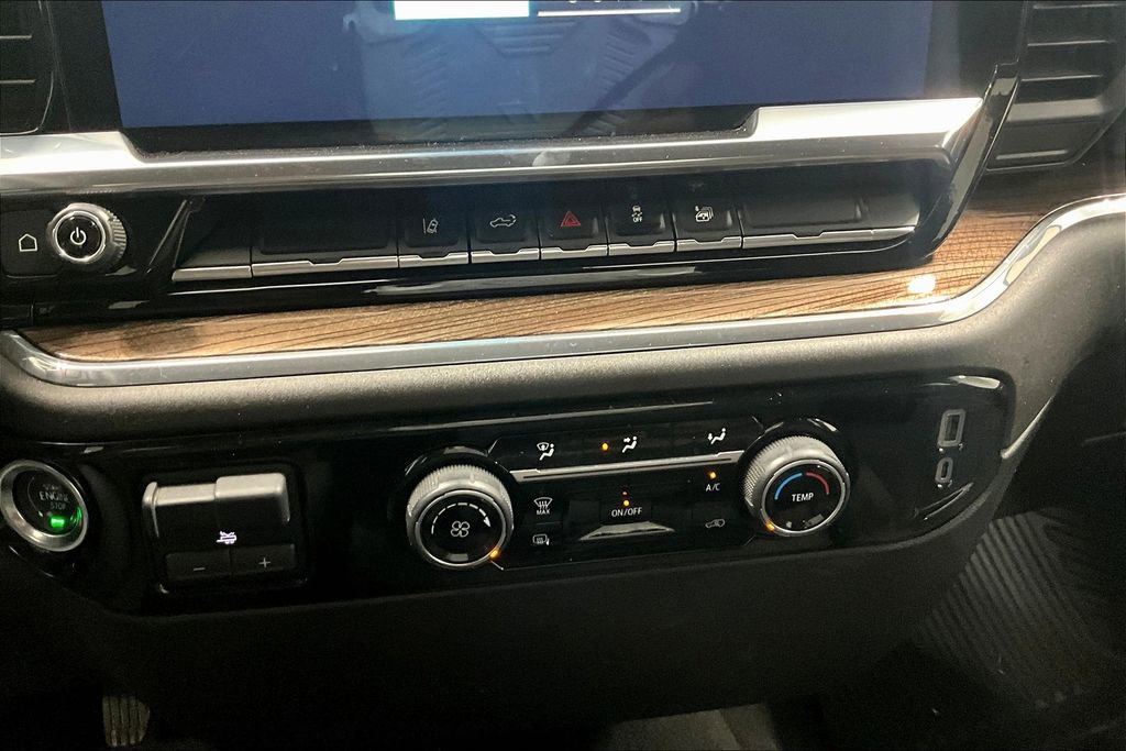 Used 2024 Chevrolet Silverado 2500 LT image 31