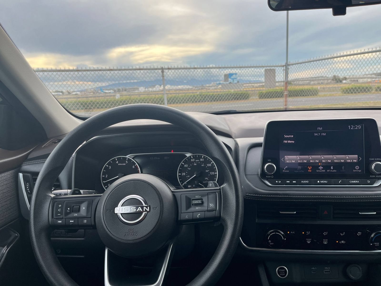 Used 2023 Nissan Rogue S FWD image 28