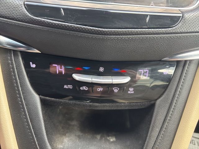 Used 2017 Cadillac XT5 Luxury w/ Driver Awareness Package image 19