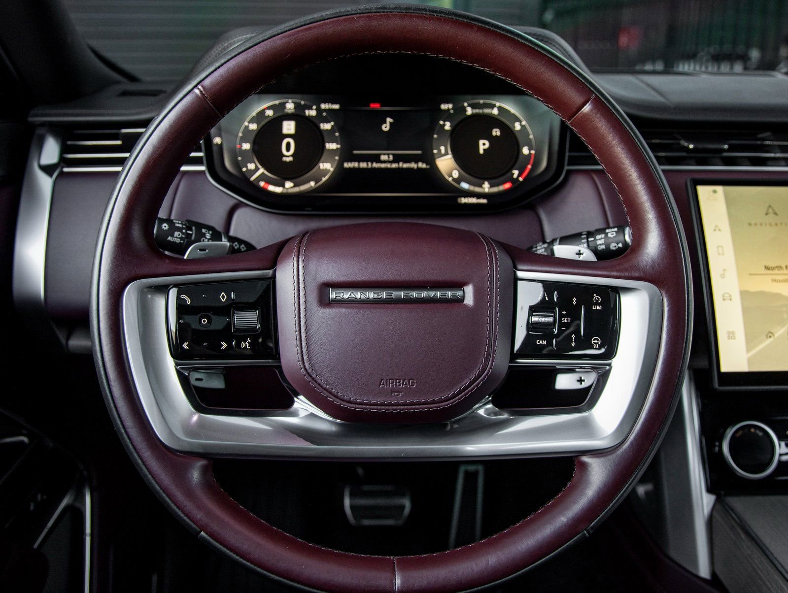 Used 2023 Land Rover Range Rover Autobiography image 25