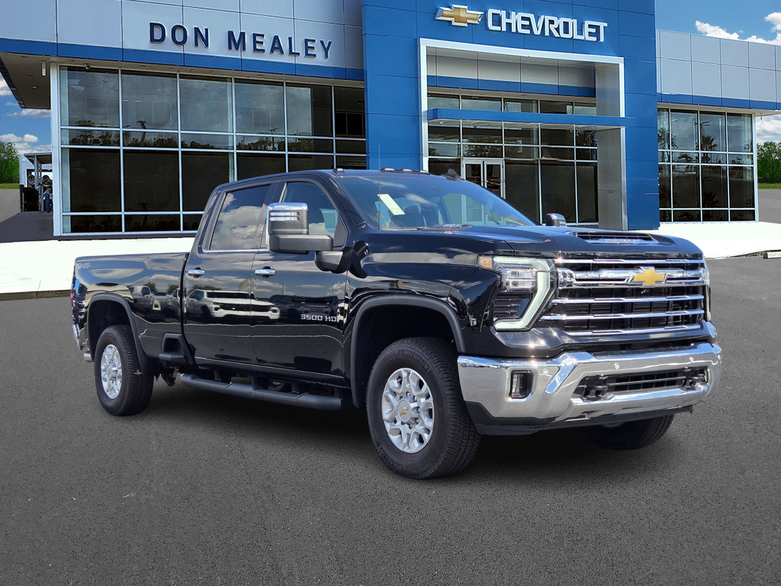 New 2025 Chevrolet Silverado 3500 LTZ w/ LTZ Premium Package