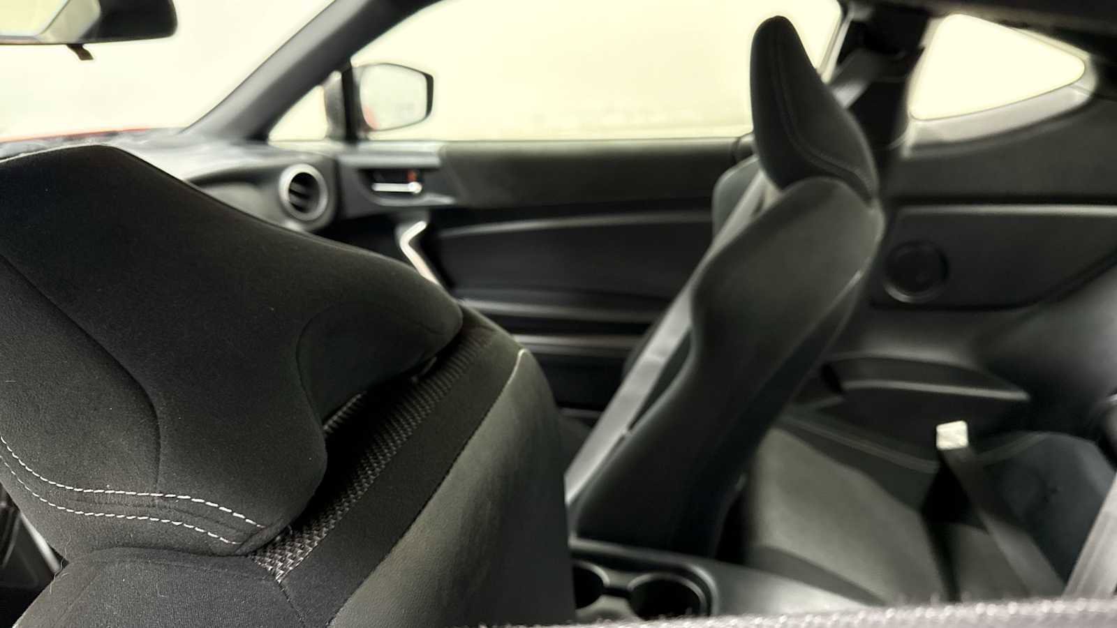 Certified 2017 Toyota 86 image 24