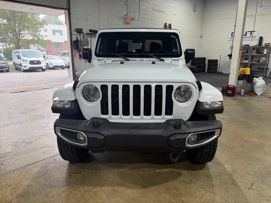Used 2022 Jeep Gladiator Sport AWD/4WD image 2