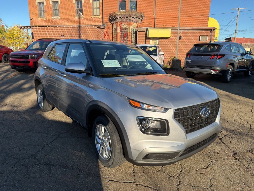 New 2026 Hyundai Venue SE image 1