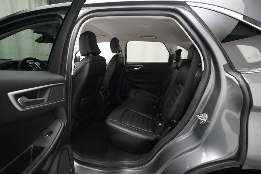 Used 2024 Ford Edge SEL w/ Convenience Package AWD/4WD image 16