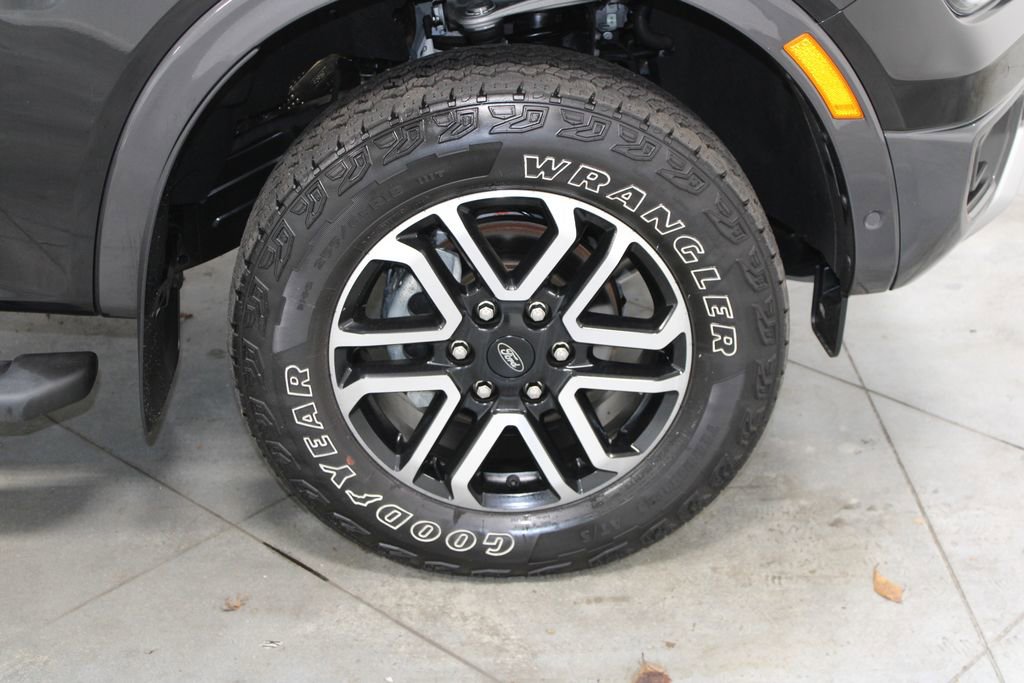 Used 2024 Ford Ranger Lariat w/ FX4 Off-Road Package image 14