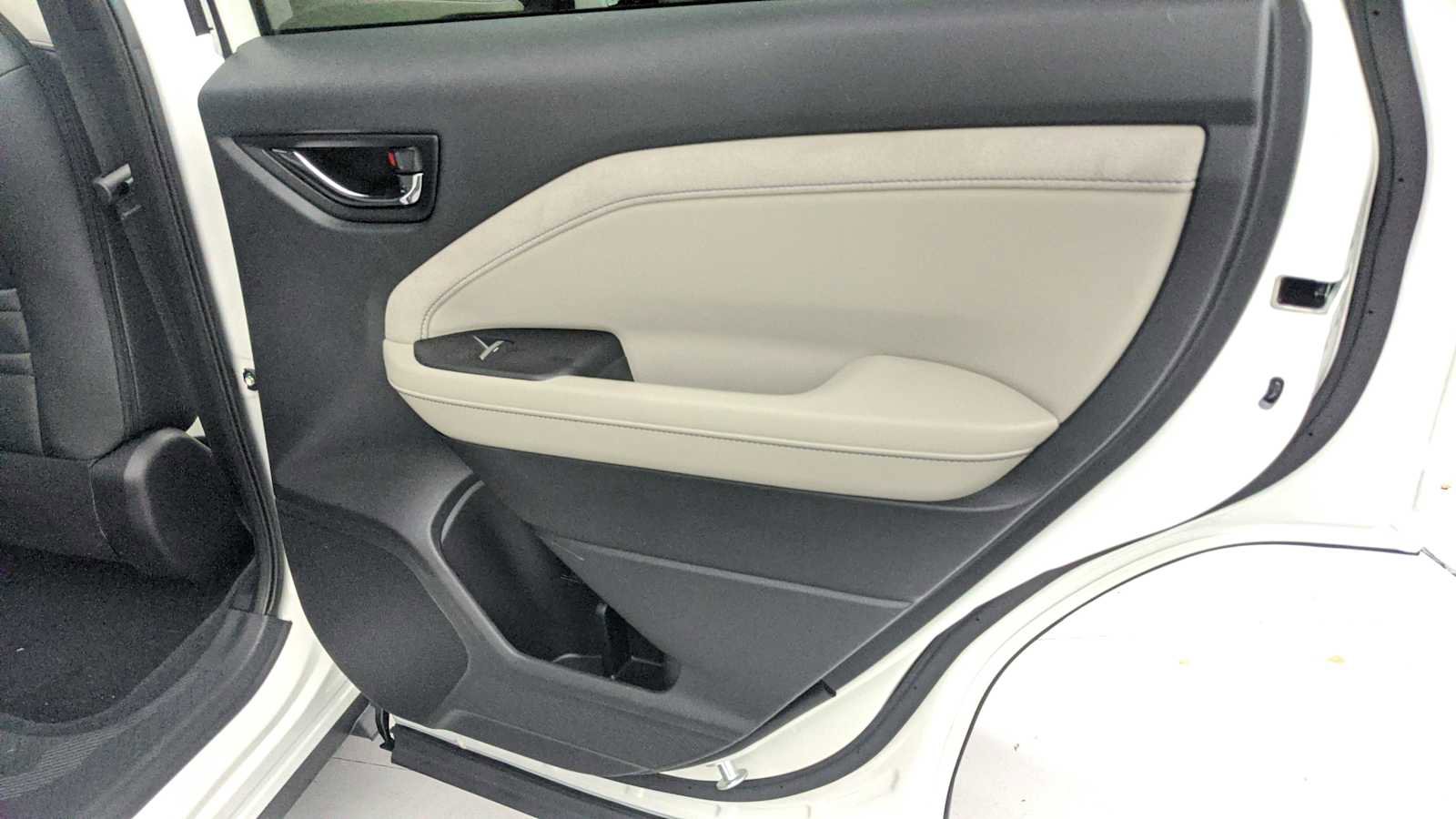 New 2026 Subaru Forester Limited image 32