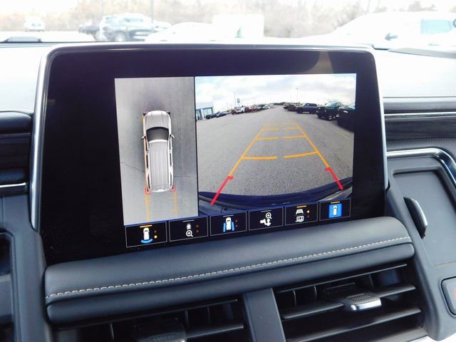 Used 2023 GMC Yukon SLT w/ SLT Luxury Package image 48