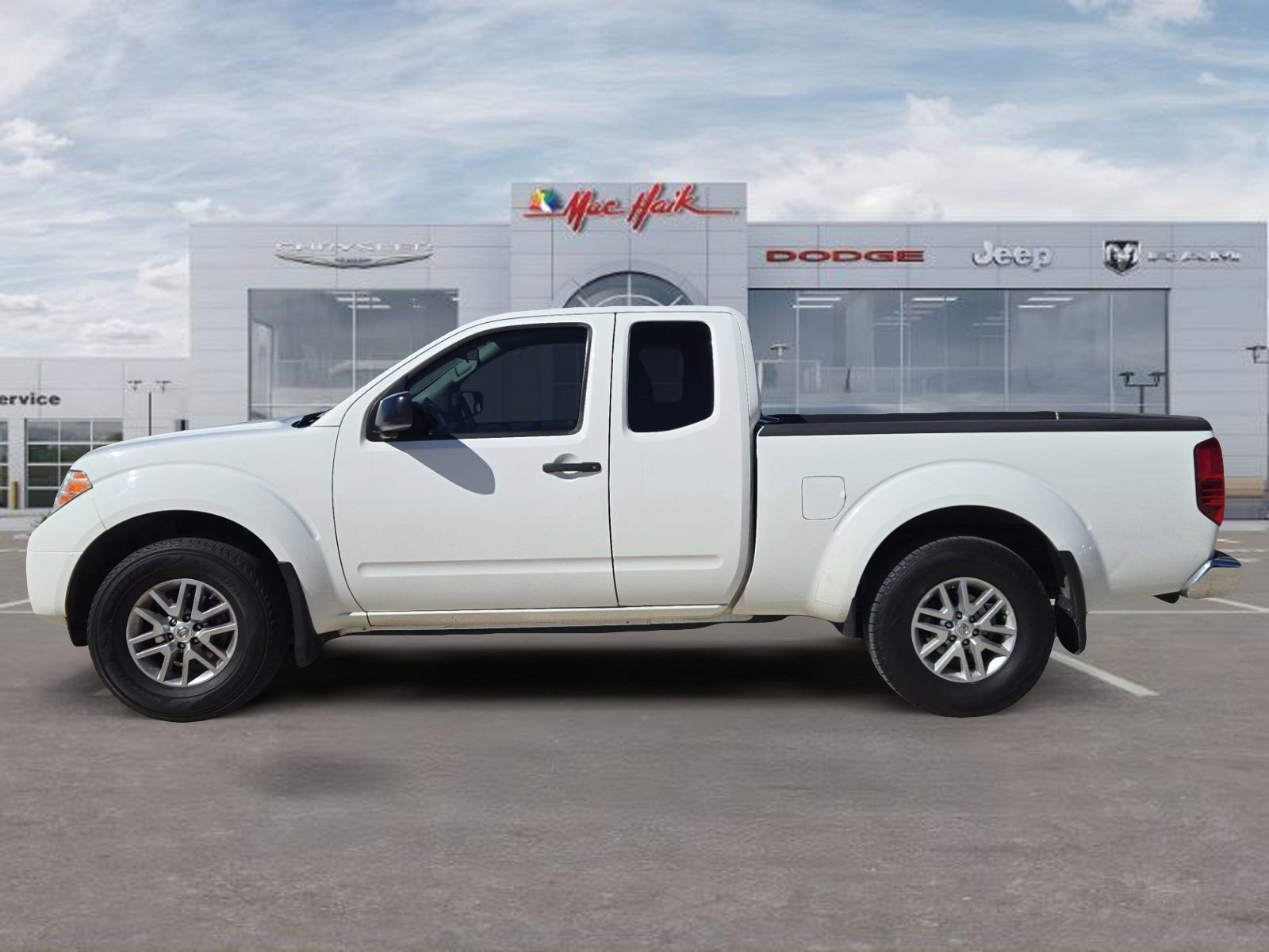Used 2019 Nissan Frontier SV AWD/4WD image 2